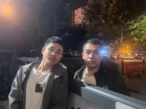 市文旅集團(tuán)一線戰(zhàn)“疫”之：古有木蘭替父從軍，今有老翁代子抗“疫”——集團(tuán)員工父子王小強(qiáng)、王浩的抗“疫”故事